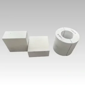 Aluminum silicate board